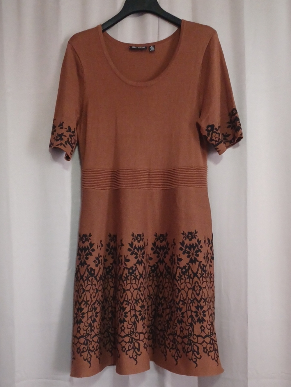 Nina Leonard Short Sleeve Fit&Flare Knit Midi Dress Brown Black Jaquard Floral